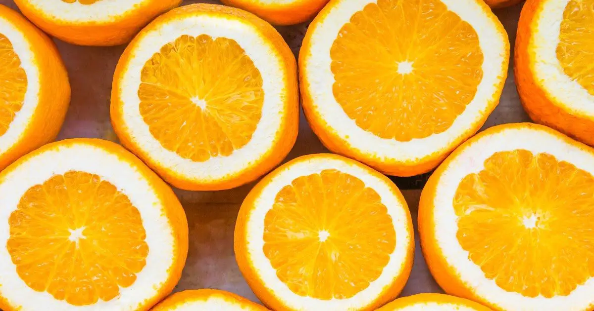 How Much Vitamin C Does An Orange Have In It